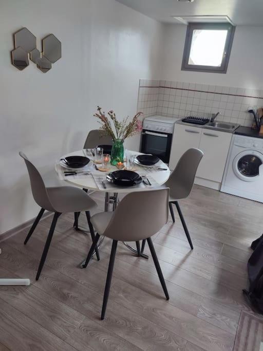 Le Petit Chateau ピエールフォン エクステリア 写真